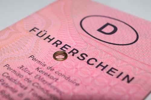 Alter deutscher Führerschein in rosa