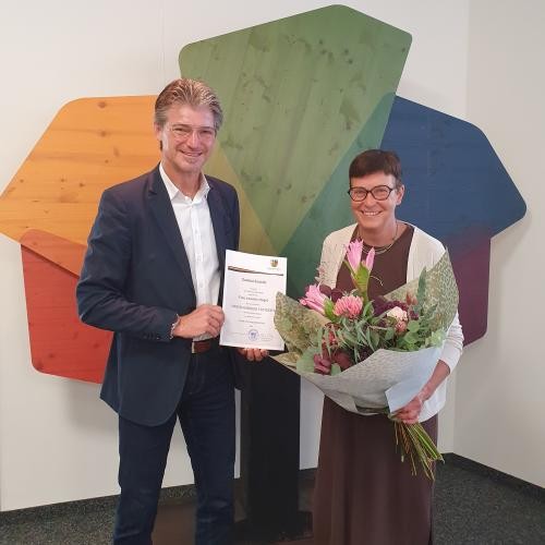 Bürgermeister und Jubilarin